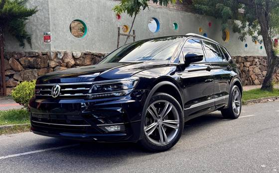 VOLKSWAGEN TIGUAN 2.0 350 TSI GASOLINA ALLSPACE R-LINE 4MOTION DSG VOLKSWAGEN TIGUAN 2.0 350 TSI GASOLINA ALLSPACE R-LINE 4MOTION DSG